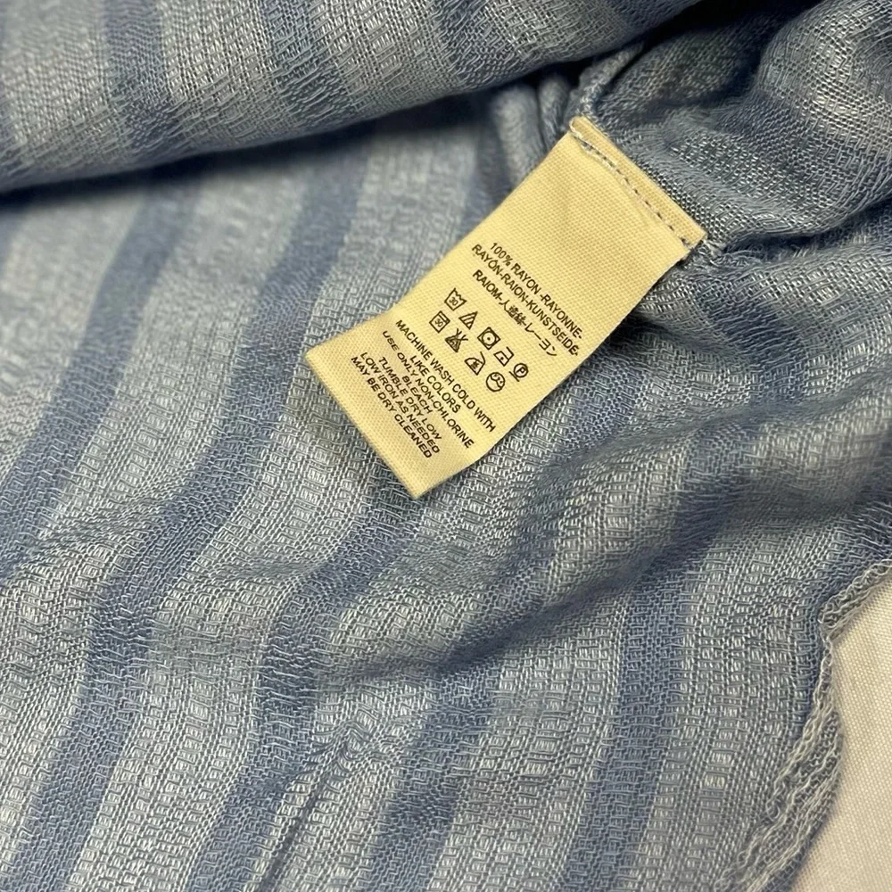 Free People Woman’s Striped Low V-Neck With Sleeves That Tie Size XS Like New